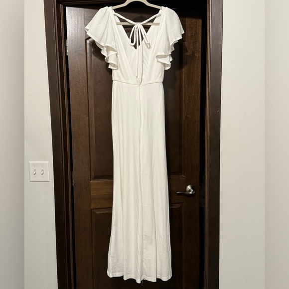 Velvet flutter sleeve gown - Picture 3 of 6